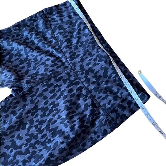All in motion Capri leggings grey animal print mesh cut outs size XL - Picture 6 of 8